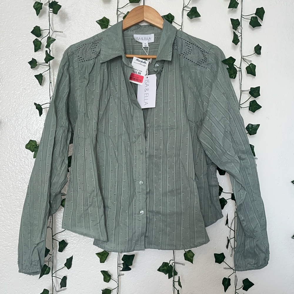 Isa & Ella Button down shirt